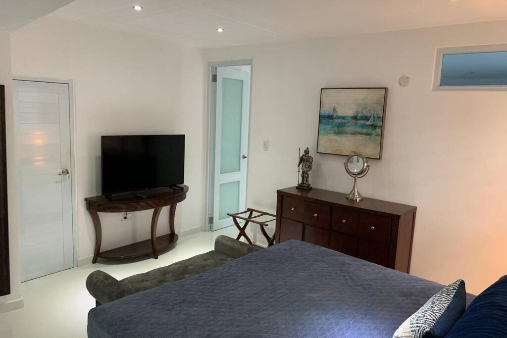 Apartamento Isla Verde Oasis Ph With Private Terrace, Kingbed, Wifi, Pk San Juan
